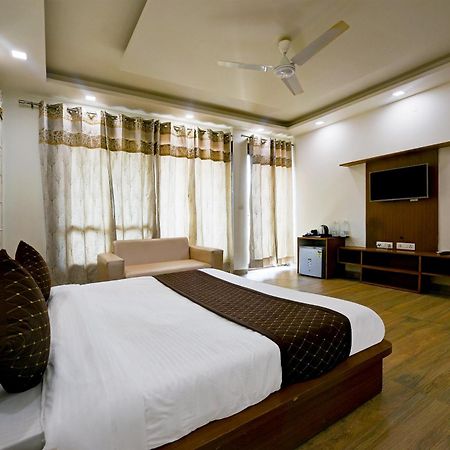 Hotel Leaf 9 Boutique, Near Golf Course Road And Galleria Market Gurgaon Ngoại thất bức ảnh