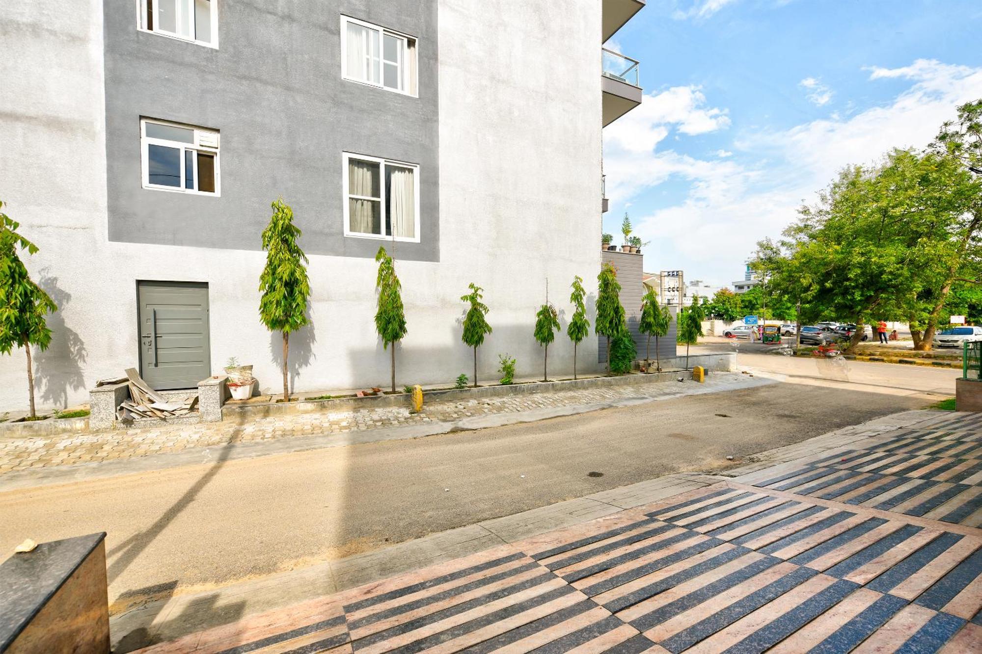 Hotel Leaf 9 Boutique, Near Golf Course Road And Galleria Market Gurgaon Ngoại thất bức ảnh