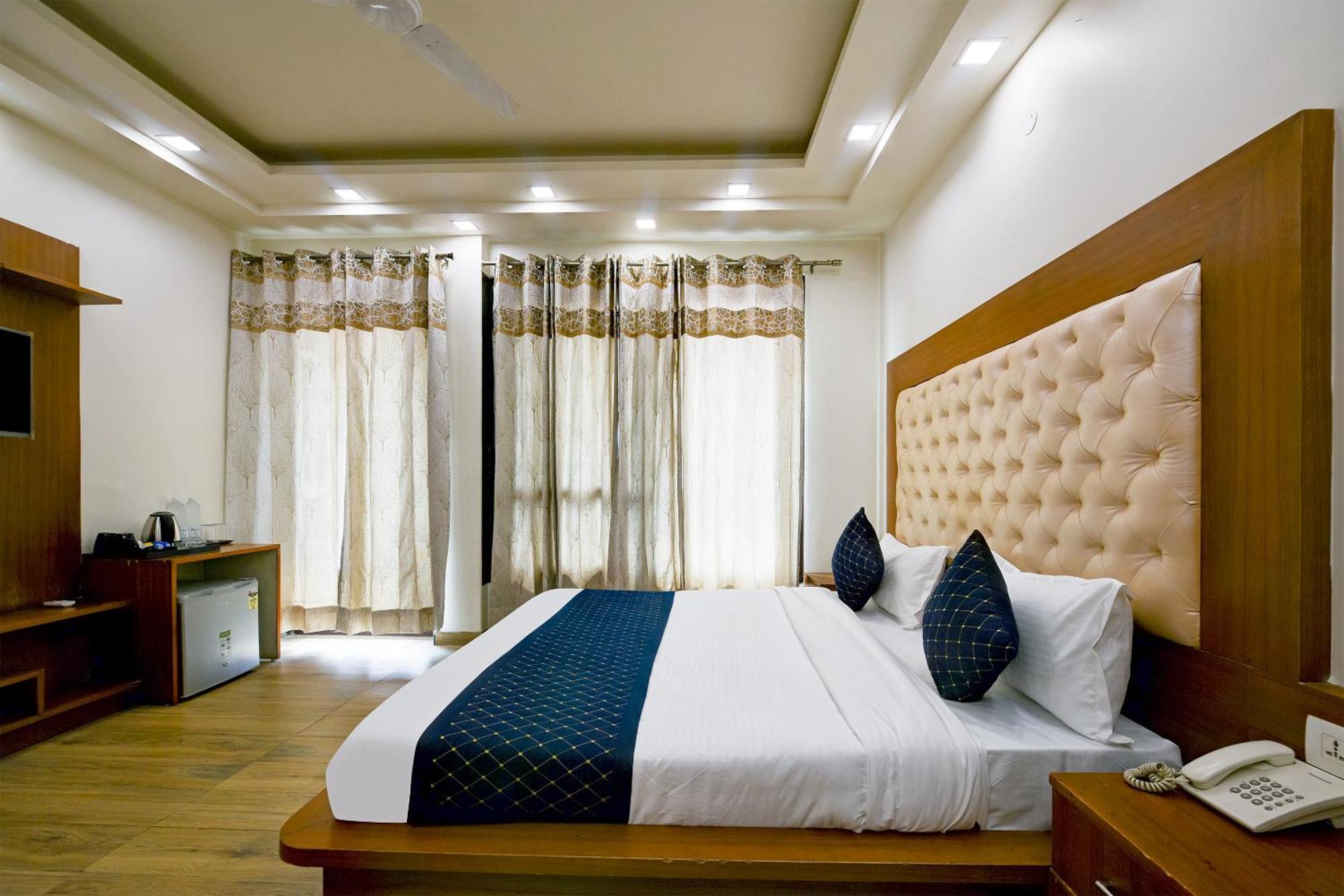 Hotel Leaf 9 Boutique, Near Golf Course Road And Galleria Market Gurgaon Ngoại thất bức ảnh