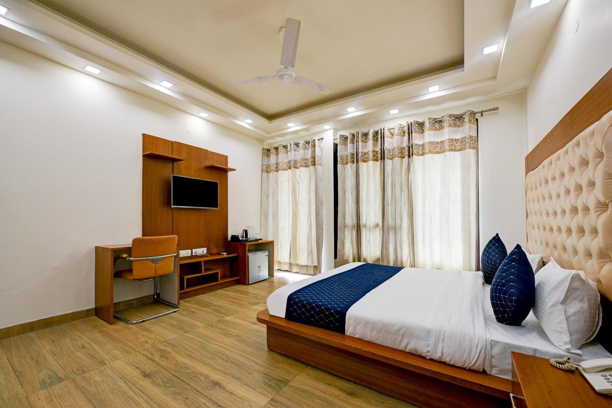 Hotel Leaf 9 Boutique, Near Golf Course Road And Galleria Market Gurgaon Ngoại thất bức ảnh