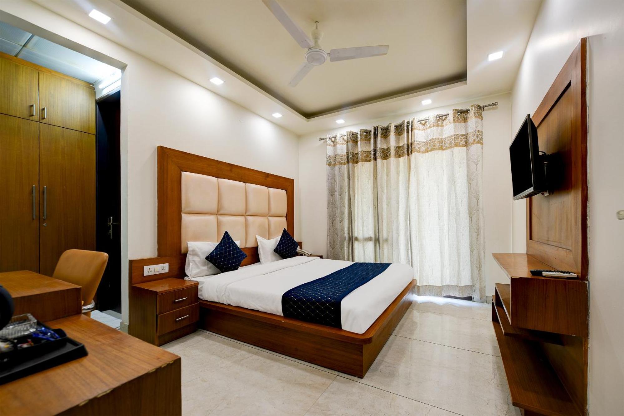 Hotel Leaf 9 Boutique, Near Golf Course Road And Galleria Market Gurgaon Ngoại thất bức ảnh