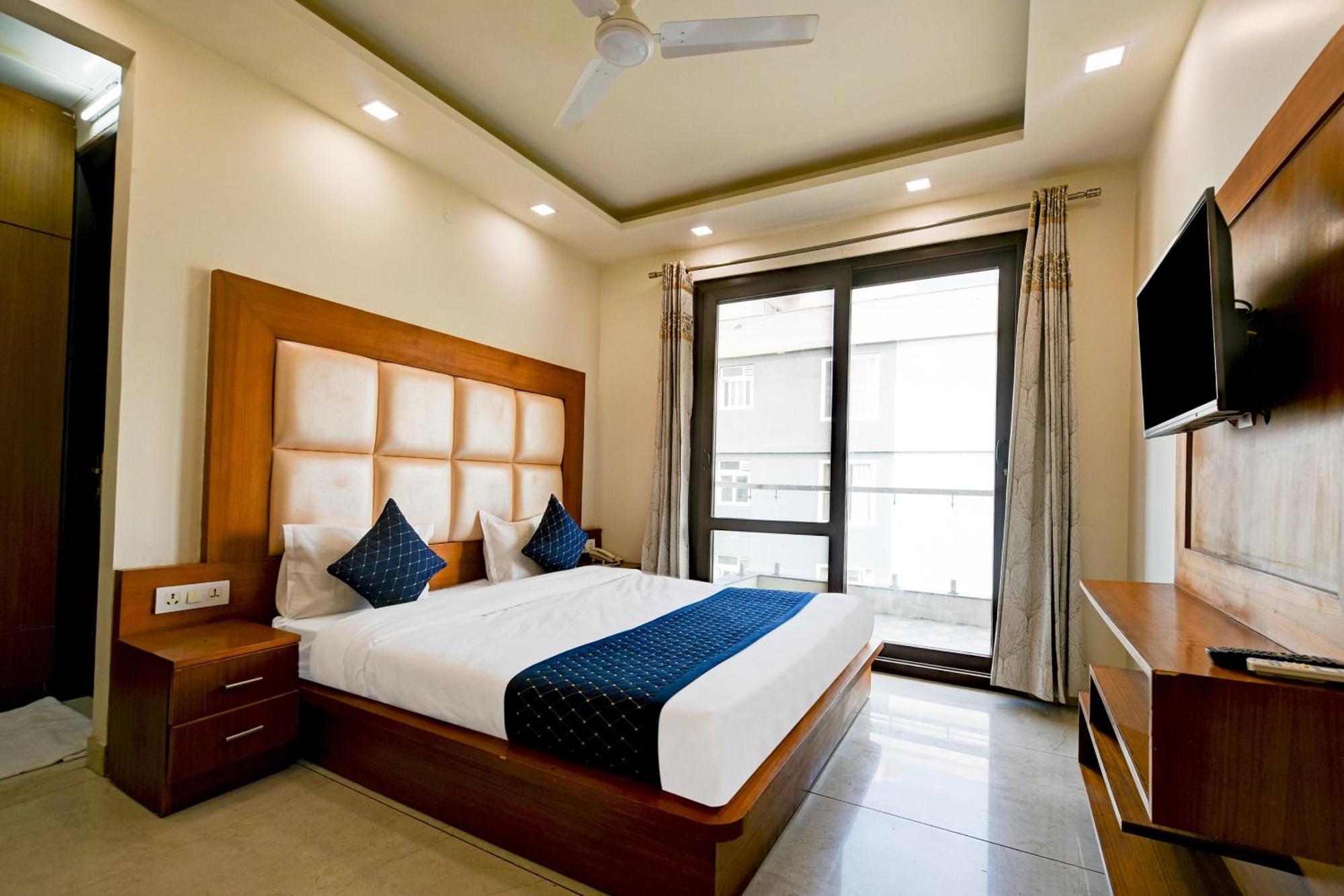 Hotel Leaf 9 Boutique, Near Golf Course Road And Galleria Market Gurgaon Ngoại thất bức ảnh