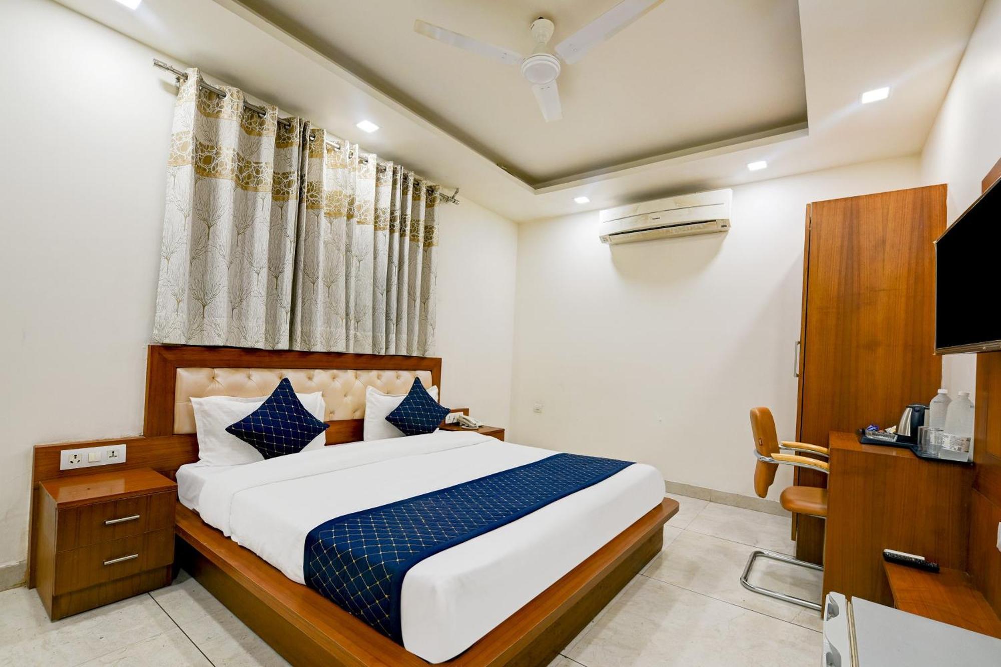 Hotel Leaf 9 Boutique, Near Golf Course Road And Galleria Market Gurgaon Ngoại thất bức ảnh