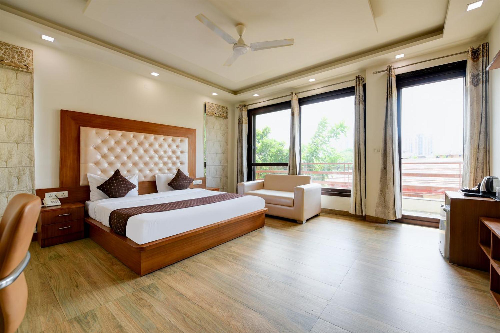 Hotel Leaf 9 Boutique, Near Golf Course Road And Galleria Market Gurgaon Ngoại thất bức ảnh